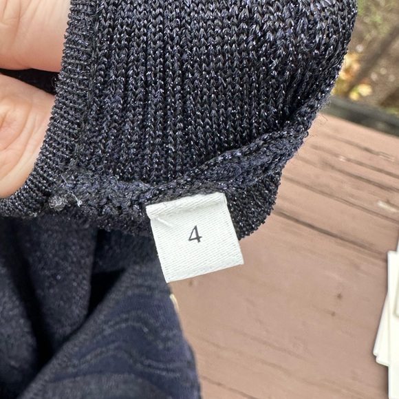 ❗️SOLD❗️✨HOST PICK✨ SANDRO NAVY TOP (Size L) - Picture 9 of 10